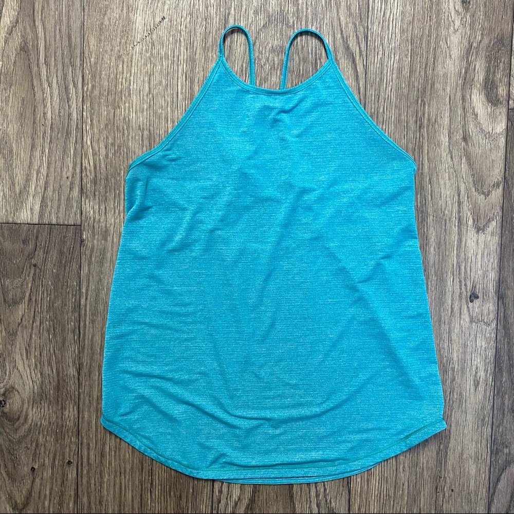 LULULEMON GREEN HIGHNECK SWING TOP, size 2